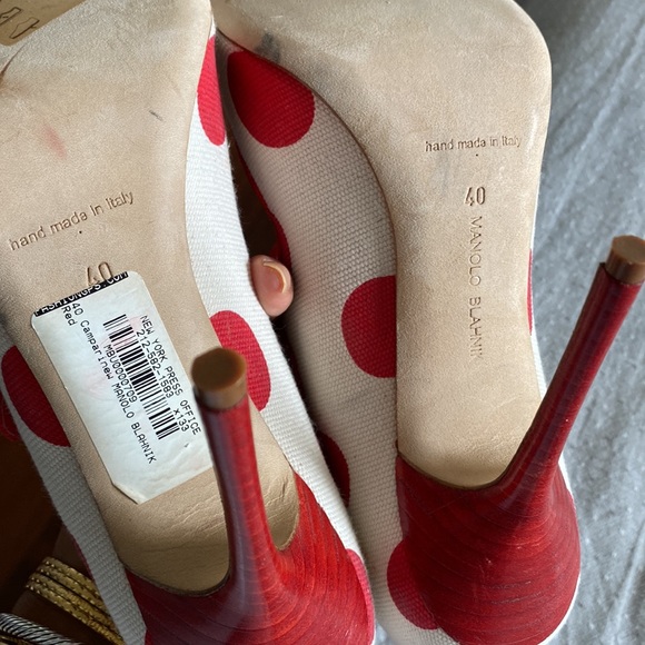 Manolo Blahnik red polka dot heels - Picture 6 of 10
